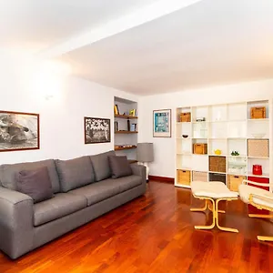 Apartment Quadrilatero Romano Central