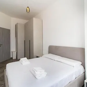 Roomy Flat Torino Lingotto Turin