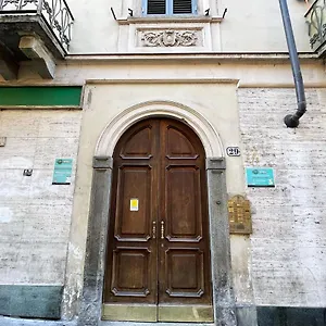Italian Maison - Studio In The Heart Of Turin