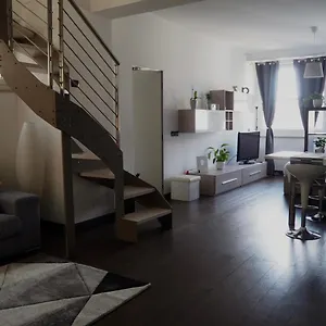 Dimora Lagrange Apartment