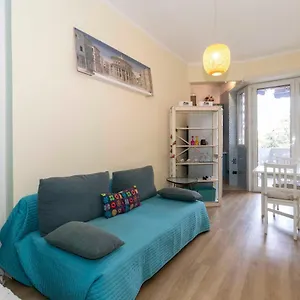 Apartment Aurora Colourful Turin