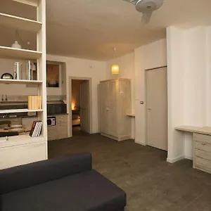 La Casa Dei Portici Via Po Apartment *