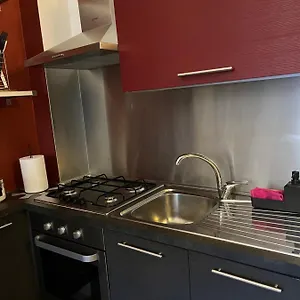 Br1 Apartment *