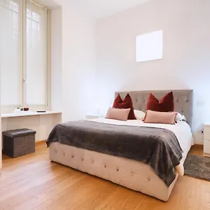 Byme 30 Apartment
