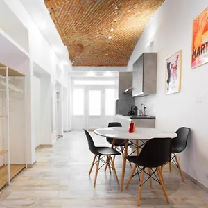 Loft Porta Susa Apartment *