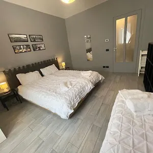 La Casa Di Ringhiera Apartment *