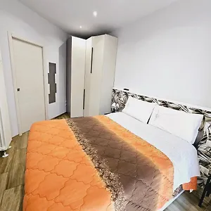 Casa Gourmet Apartment *