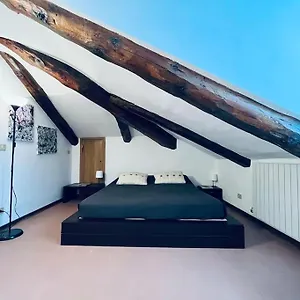 Attico Porta Nuova, Centro Apartment