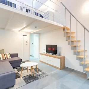 Holiday home Exclusive Loft Crocetta - Free Private Parking & Wi-fi - 5 Min To Metro Nizza - Ac *