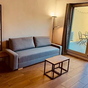 Casa Mita: *