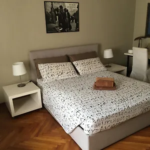 Casa Crema - Stazione Porta Susa - Centro Konukevi 2*