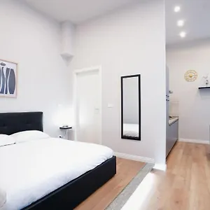 Bava Apartment *