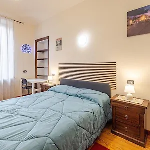 Completa Di Tutto, Metro Fiere Universita Ospedali Apartment *