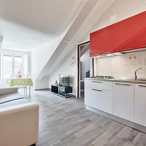 Apartment Mansarda Station Gioberti Turin