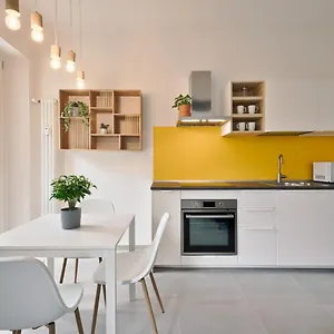 Apartment Urban House Carducci -