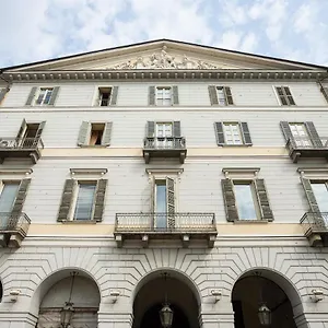 Dynasty Downtown 4* Torino