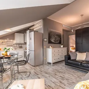 Apartment Massena Attic & Studio By Wonderful Italy Turin