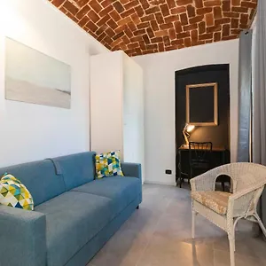 Apartment Santa Chiara Near Piazza Statuto