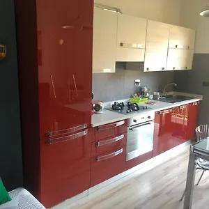 Apartment Casa Toret: Bilocale Luminoso E Moderno, Ben Attrezzata