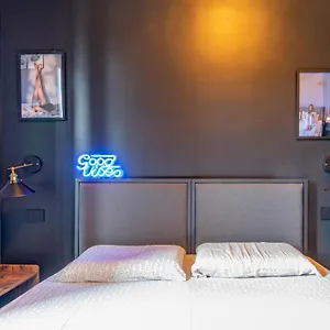 Apartment Oggi Ti Porto A By Happyhostorino