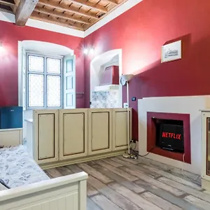 Centro Storico Lussuosa E Ampia Mansarda Turin