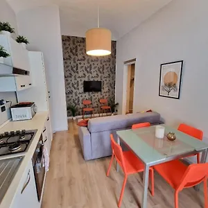 Apartment Casa Din Din Turin