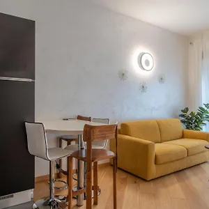 Pomba 25 Apartment *