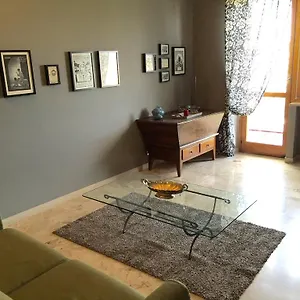 Le Sorelle Apartment *