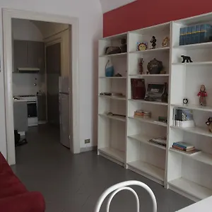 Apartment Dei Mille 29 *