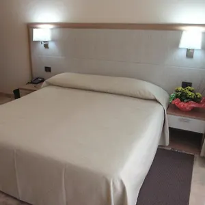 Smeraldo Otel 2*