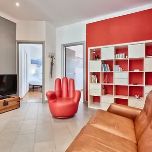 Apartment Vanchiglietta Colourful