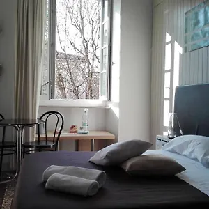 7 Guest house
