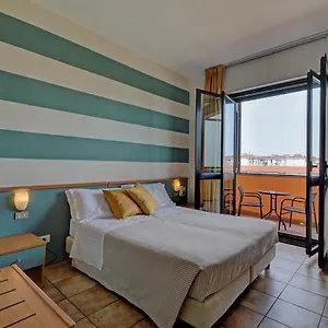 Astor 3*