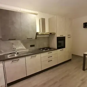 Apartment Magenta 5