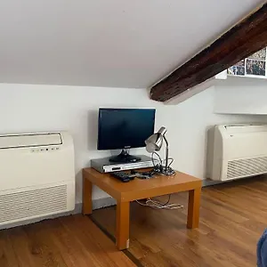Perfect Location Apartment Turin