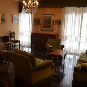 Eleganza Vicino Al Centro Di