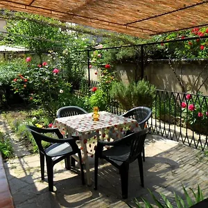 Hotel La Nara 2*